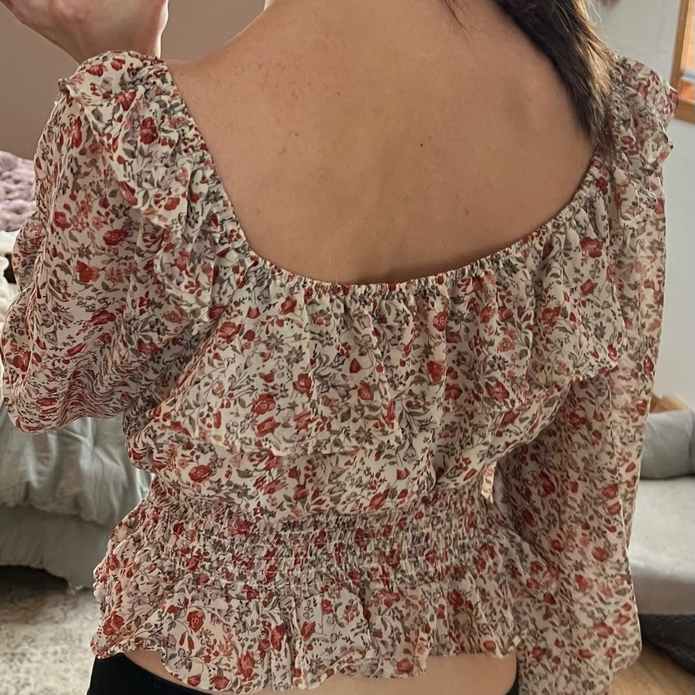 Floral blouse - Picture 4 of 6